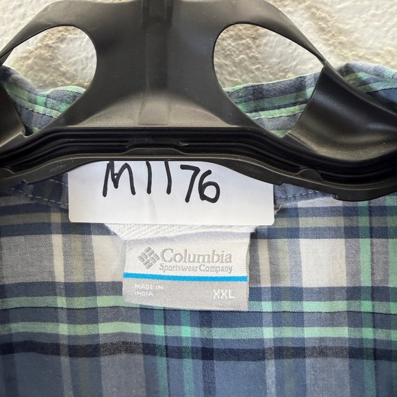 Columbia Men's Plaid Button-Down Shirt - Picture 6 of 6